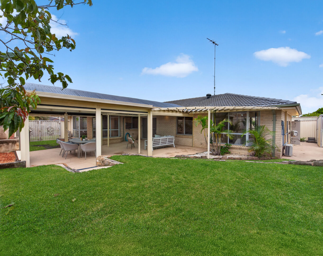 Auction - 227 Glenwood Park Drive - New Property in Glenwood - Real Estate by Ruma Mundi