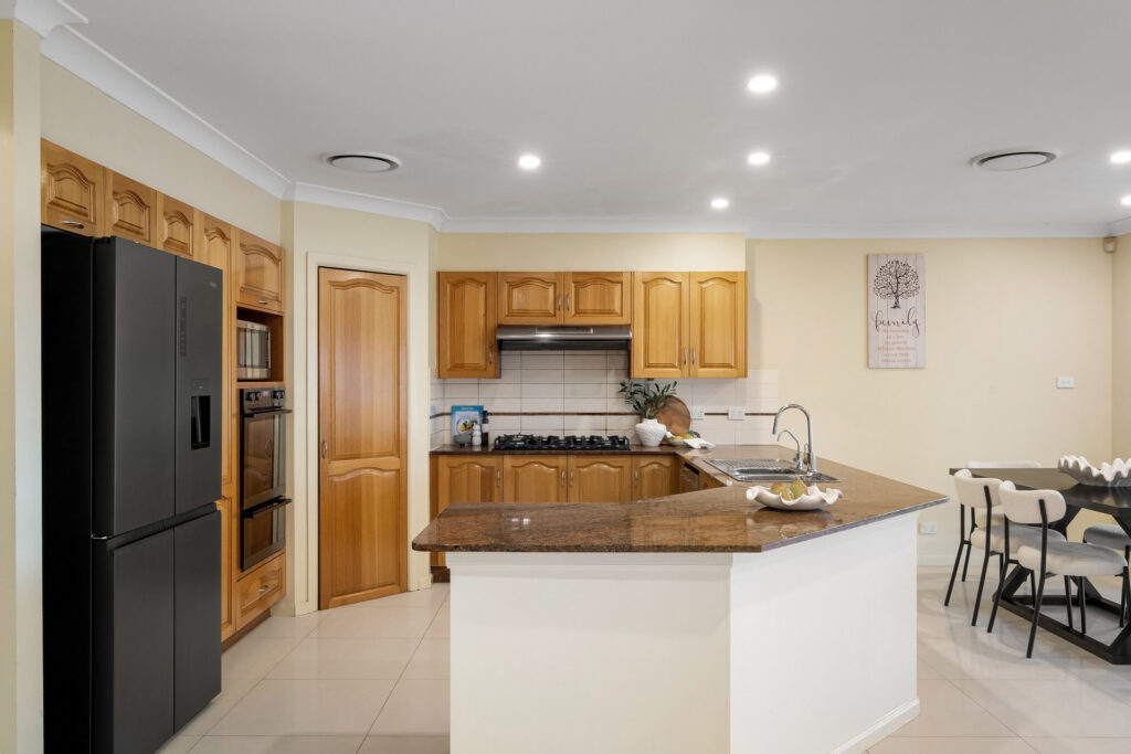 Auction - 49 The Crescent - New Property in Toongabbie - Real Estate by Andrew Tour
