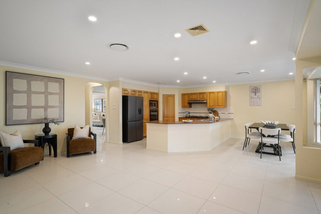 Auction - 49 The Crescent - New Property in Toongabbie - Real Estate by Andrew Tour