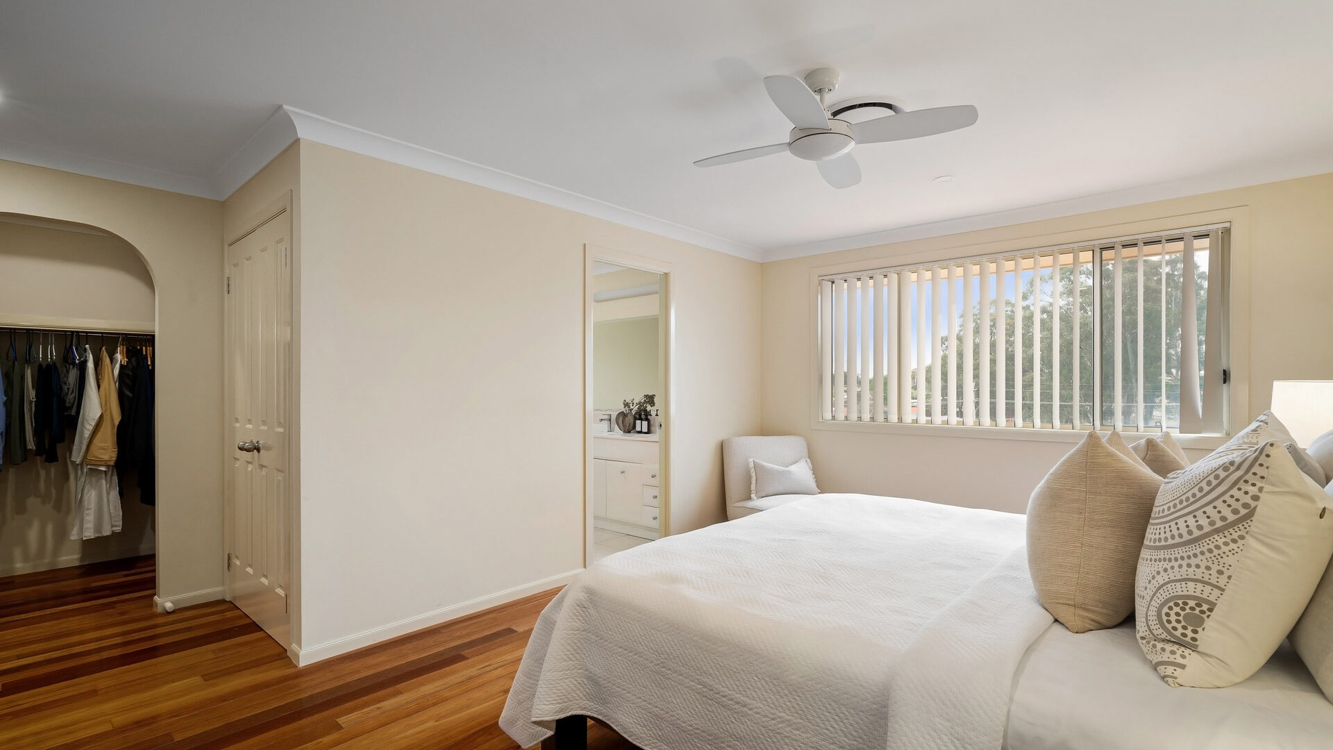 Auction - 49 The Crescent - New Property in Toongabbie - Real Estate by Andrew Tour