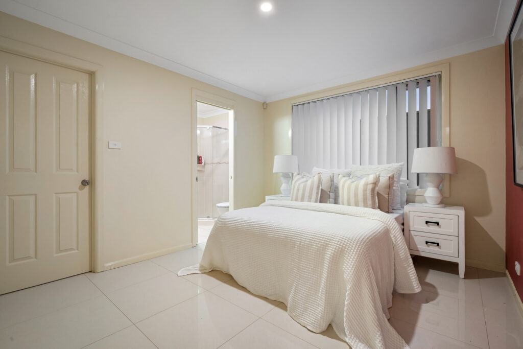Auction - 49 The Crescent - New Property in Toongabbie - Real Estate by Andrew Tour