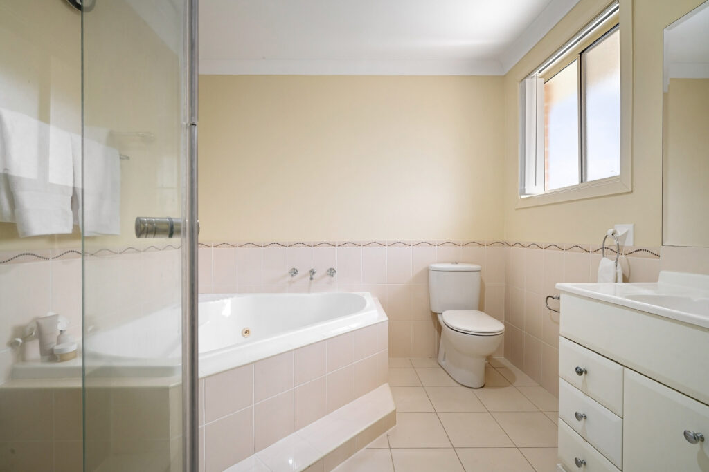 Auction - 49 The Crescent - New Property in Toongabbie - Real Estate by Andrew Tour