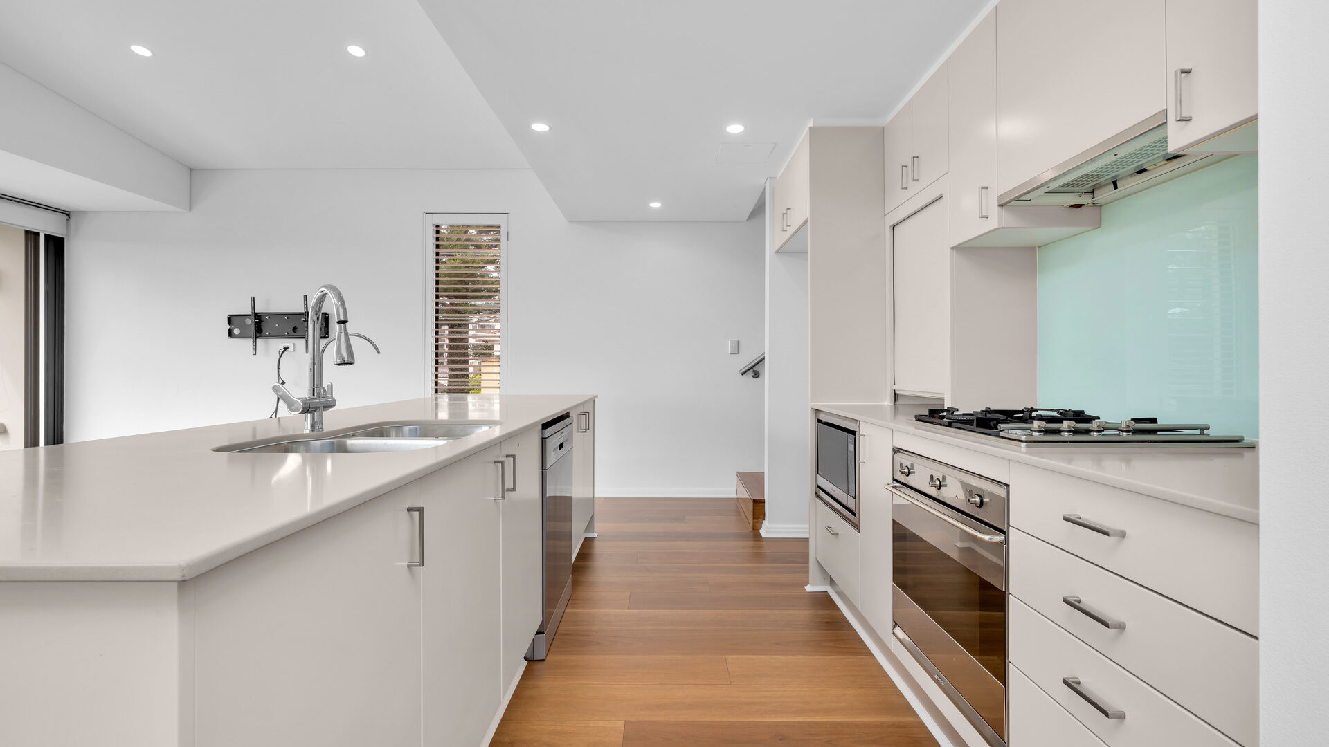 For Rent - 5/3 Penkivil Street - New Property in Bondi - Real Estate by 