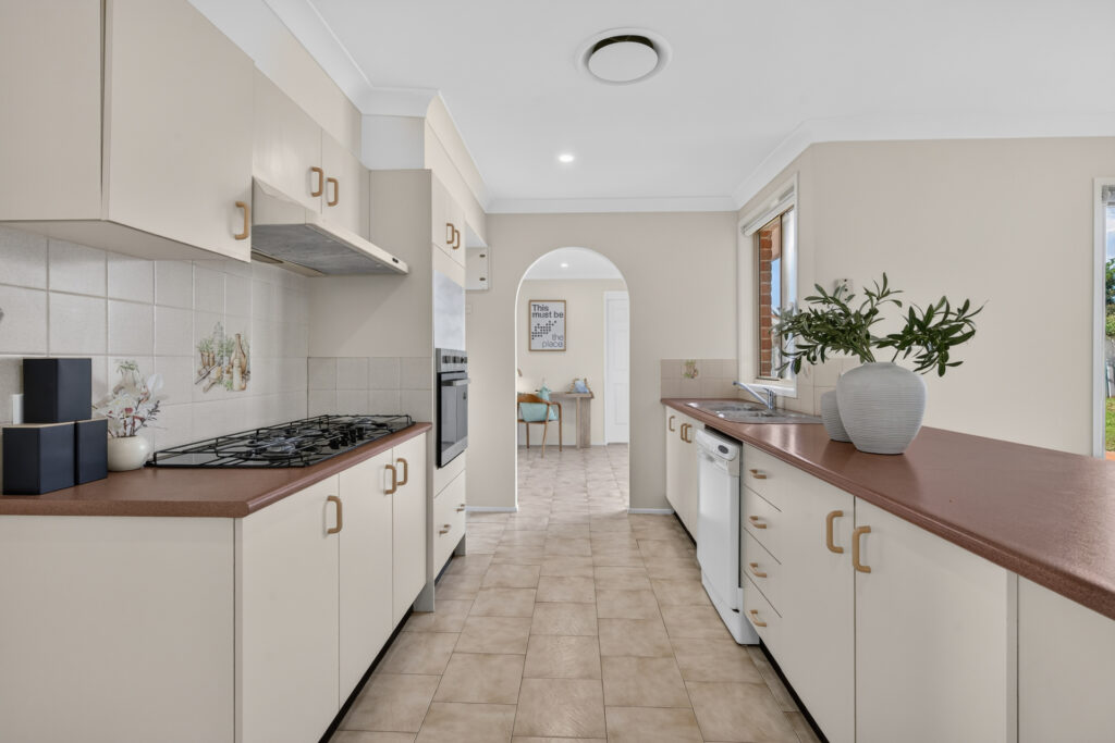 Auction - 27 Calandra Avenue - New Property in Quakers Hill - Real Estate by Ruma Mundi