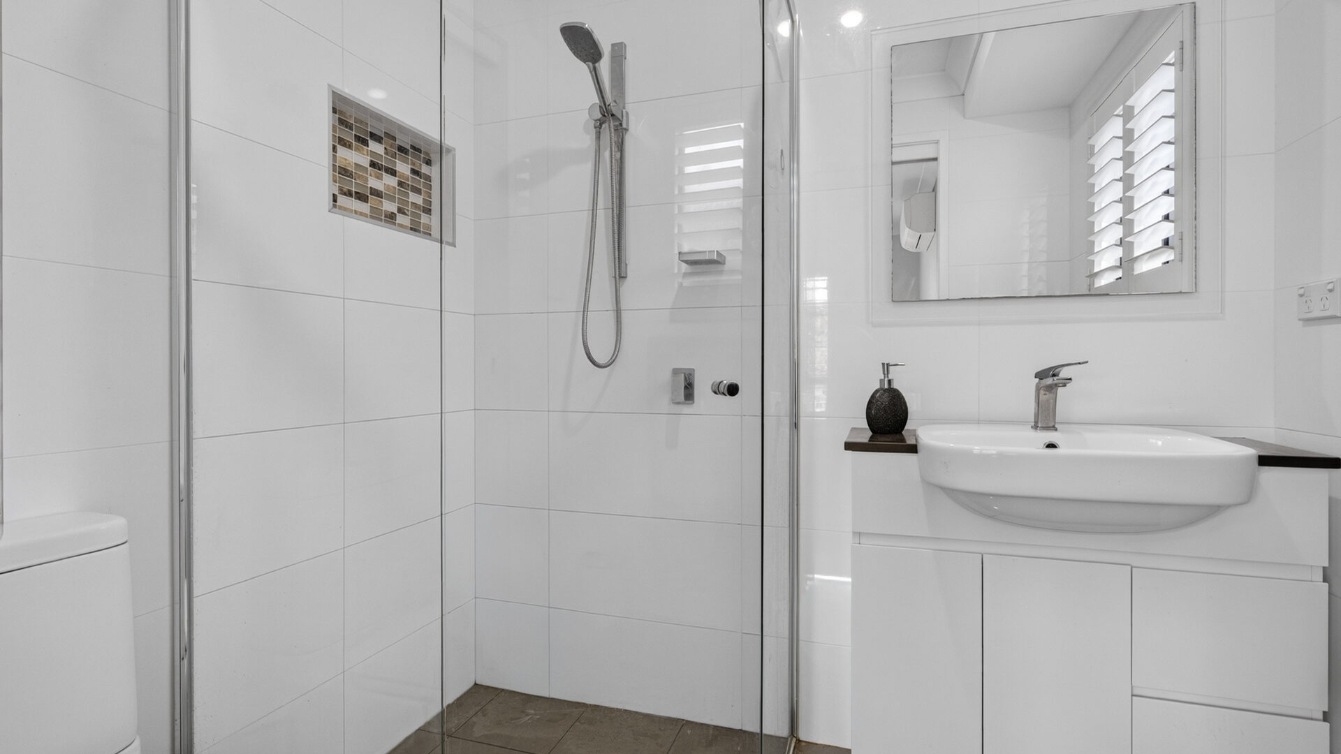 For Sale - 16 Aegean Court - New Property in Kellyville Ridge - Real Estate by Paul Land
