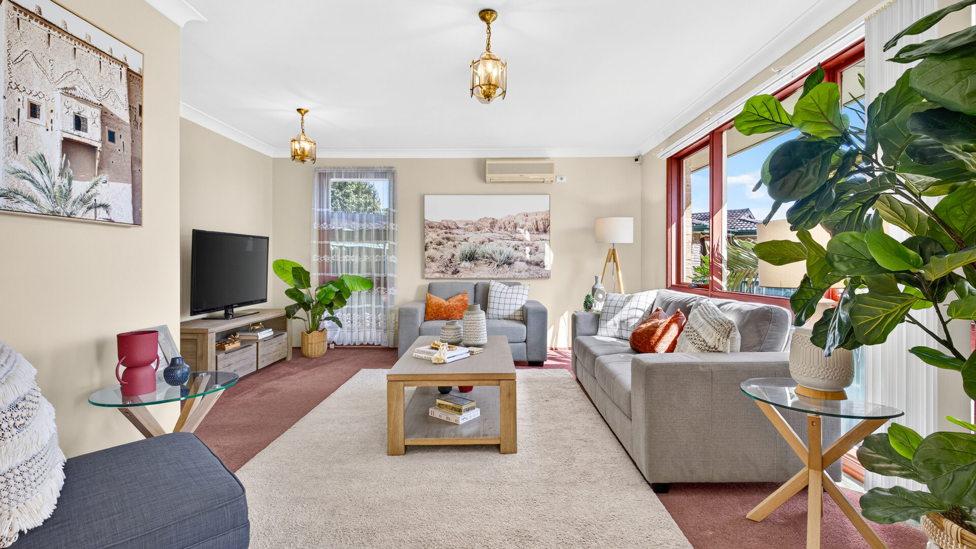 For Sale - 9 King Place - New Property in Kings Langley - Real Estate by Kim McChlery