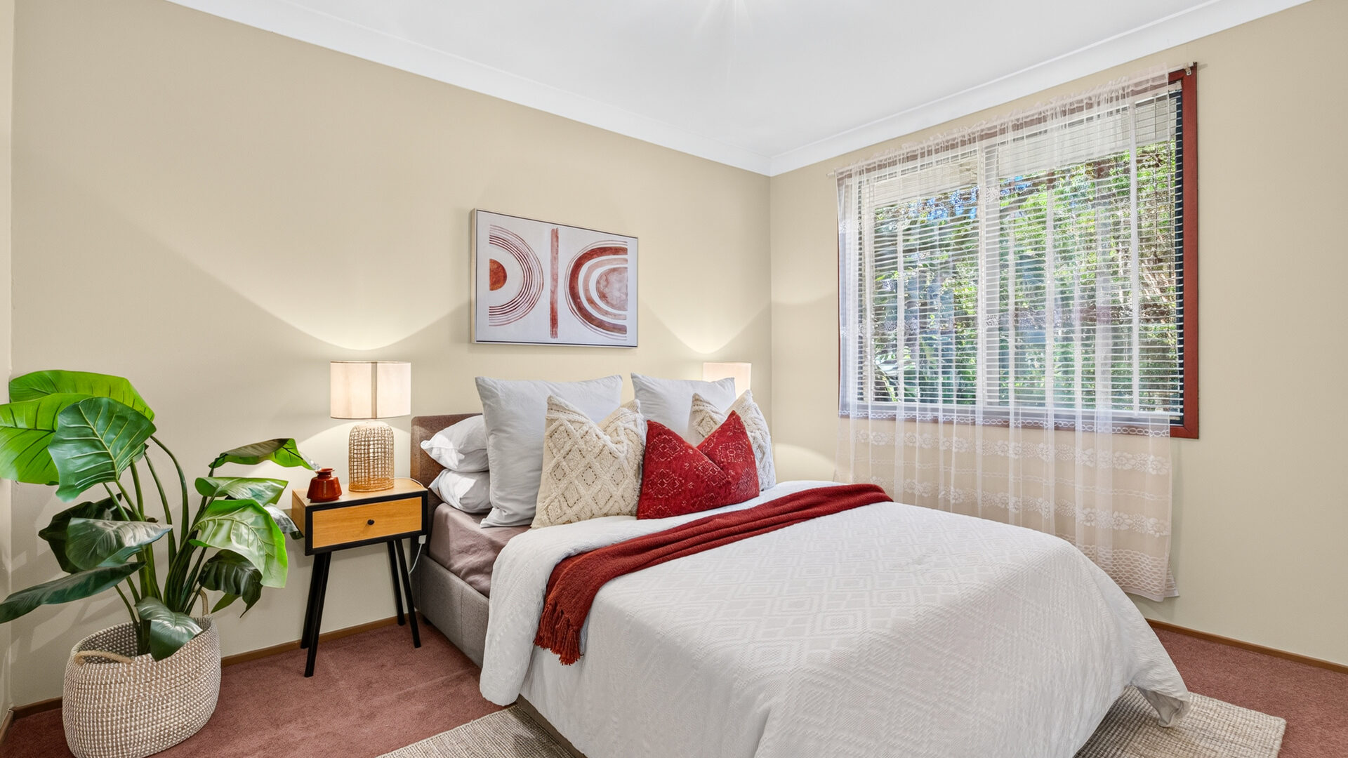 For Sale - 9 King Place - New Property in Kings Langley - Real Estate by Kim McChlery