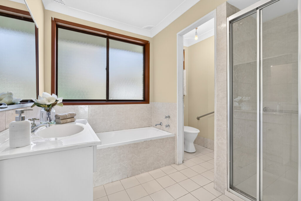For Sale - 9 King Place - New Property in Kings Langley - Real Estate by Kim McChlery