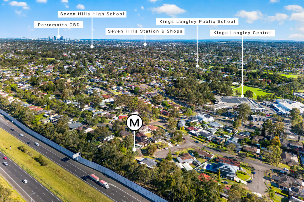 For Sale - 9 King Place - New Property in Kings Langley - Real Estate by Kim McChlery