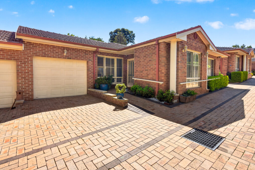 Auction - 2/37 Copeland Road - New Property in Beecroft - Real Estate by Alastair Kivell