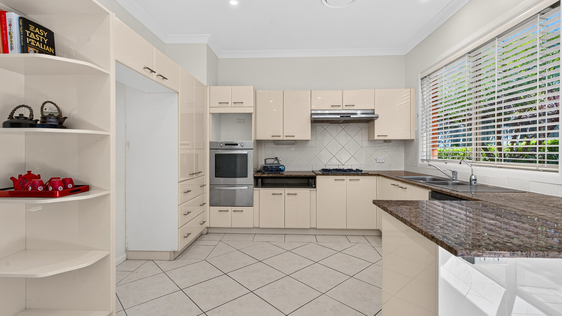 Auction - 2/37 Copeland Road - New Property in Beecroft - Real Estate by Alastair Kivell