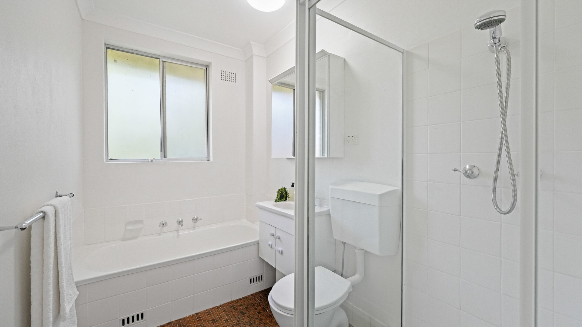 Auction - 18/2-4 Edensor Street - New Property in Epping - Real Estate by Cassie Lu