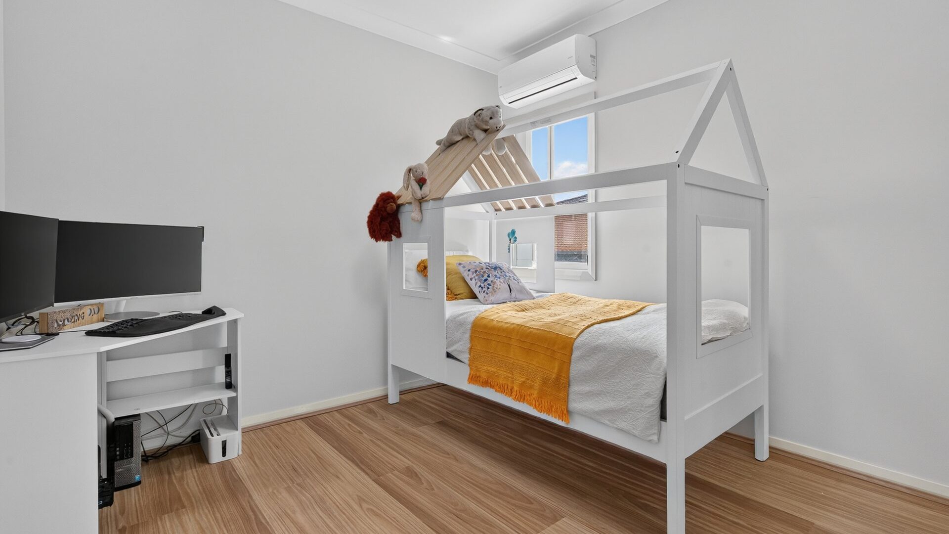 Auction - 3/17 Carinya Road - New Property in Girraween - Real Estate by Amit Nayak