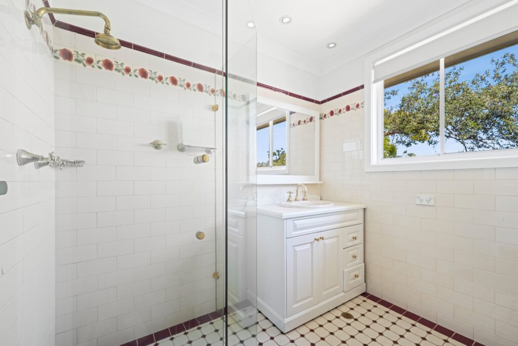 Auction - 5 Gloucester Road - New Property in Epping - Real Estate by Betty Ockerlander