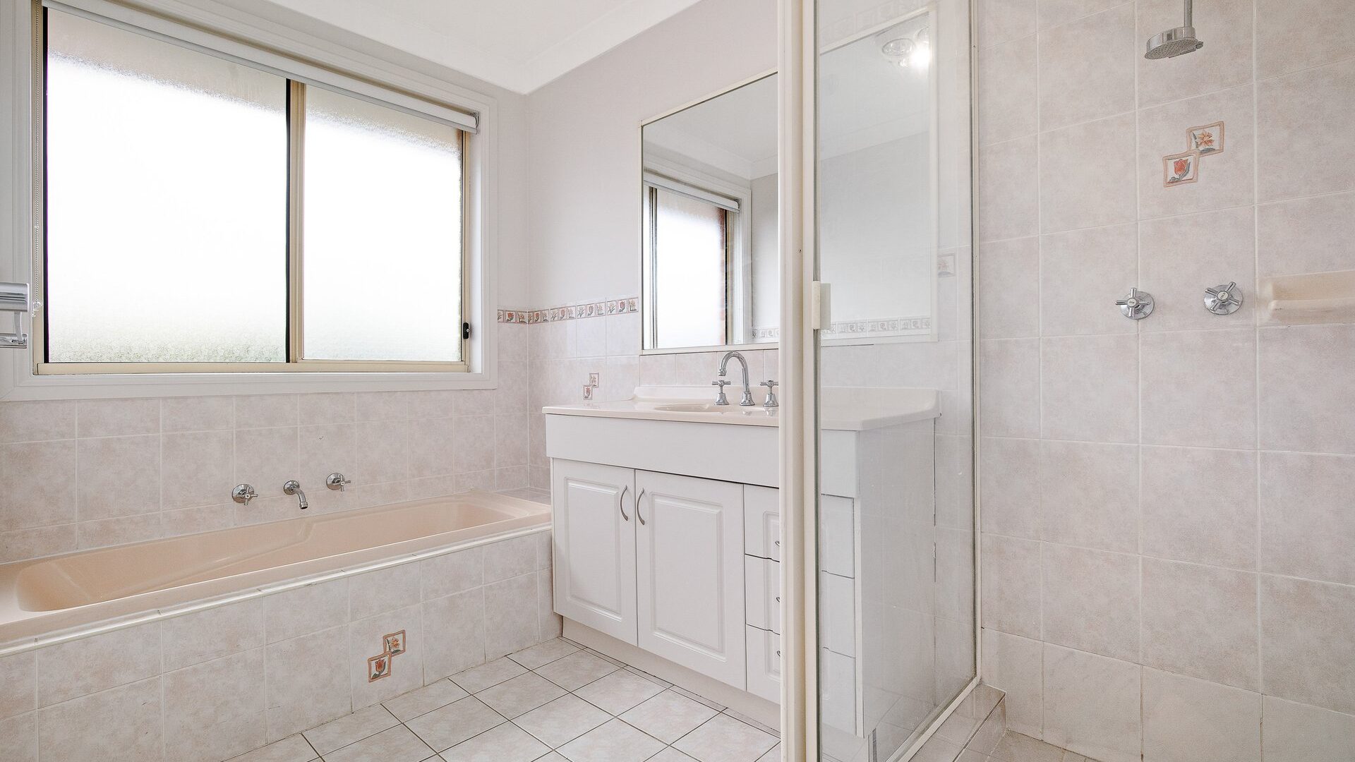 Auction - 205 Meurants Lane - New Property in Glenwood - Real Estate by Jamie Benjamin