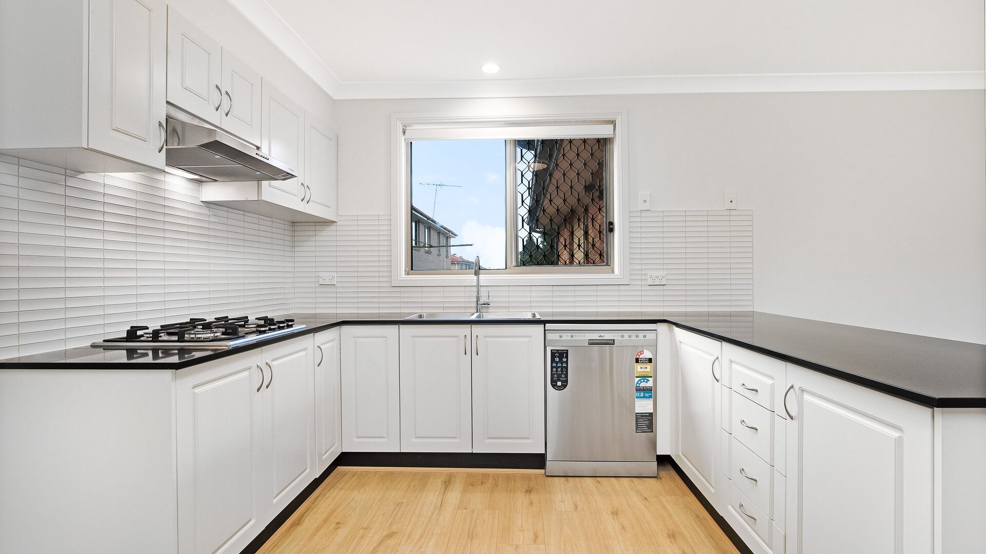 Auction - 205 Meurants Lane - New Property in Glenwood - Real Estate by Jamie Benjamin
