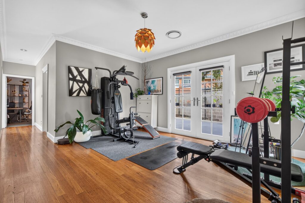 Auction - 18 Cansdale Place - New Property in Castle Hill - Real Estate by Peter Pokorny