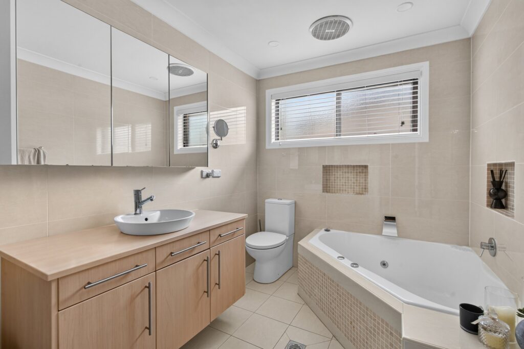 Auction - 18 Cansdale Place - New Property in Castle Hill - Real Estate by Peter Pokorny