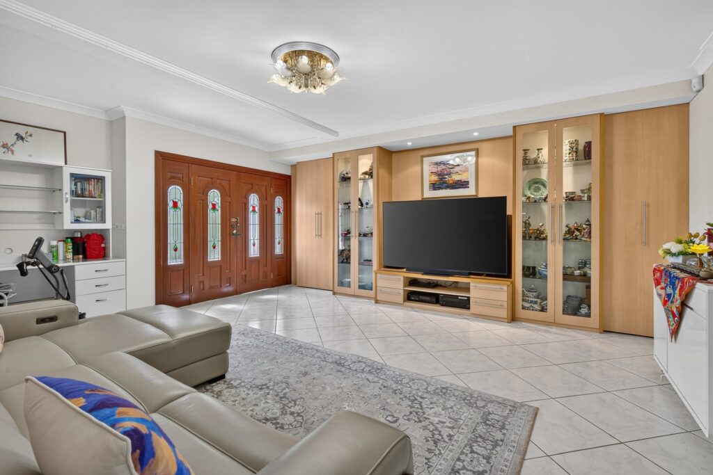 Auction - 3 Waterside Grove - New Property in Woodcroft - Real Estate by Sam Yazdi