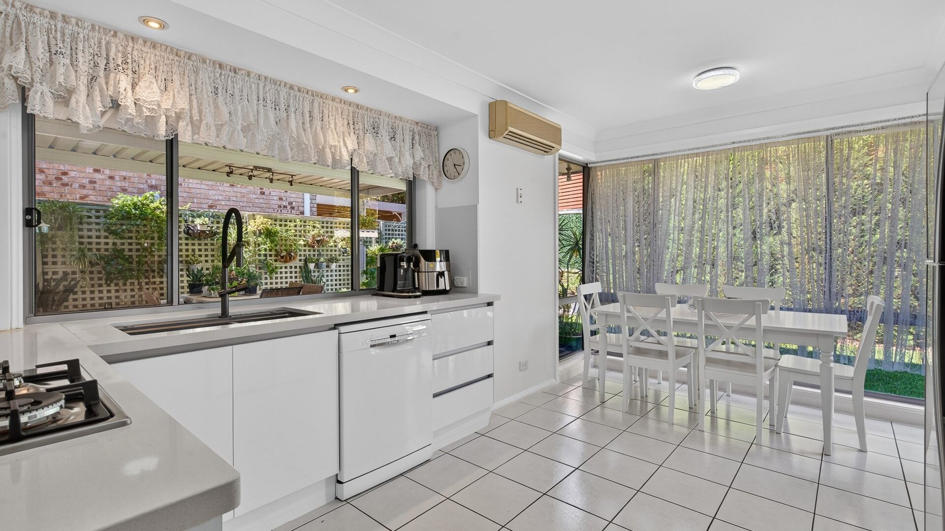 Auction - 3 Waterside Grove - New Property in Woodcroft - Real Estate by Sam Yazdi