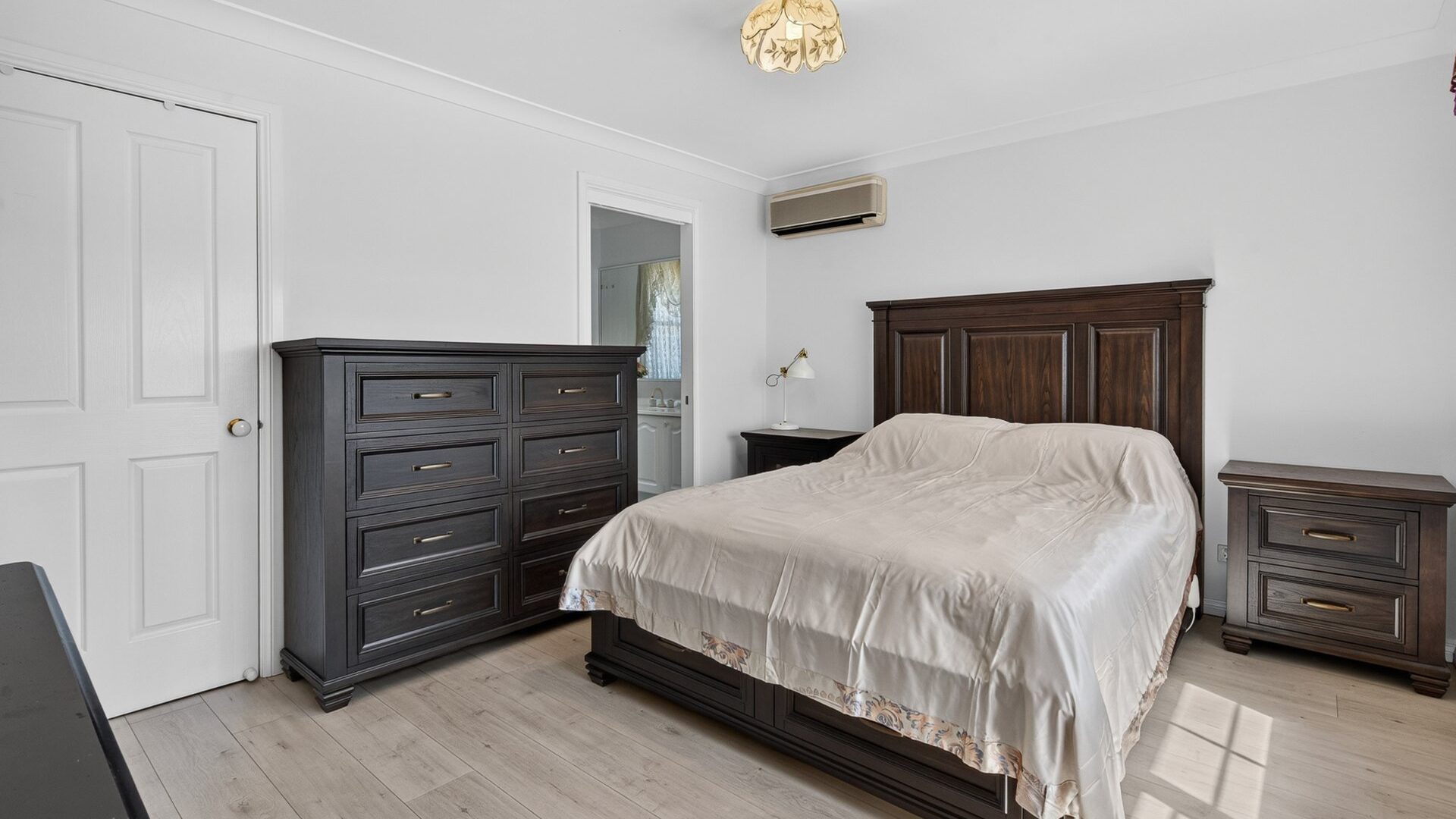 Auction - 3 Waterside Grove - New Property in Woodcroft - Real Estate by Sam Yazdi
