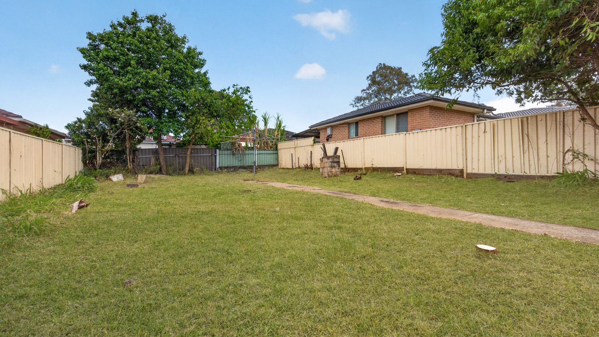 Auction - 49 Pendle Way - New Property in Pendle Hill - Real Estate by Amit Nayak