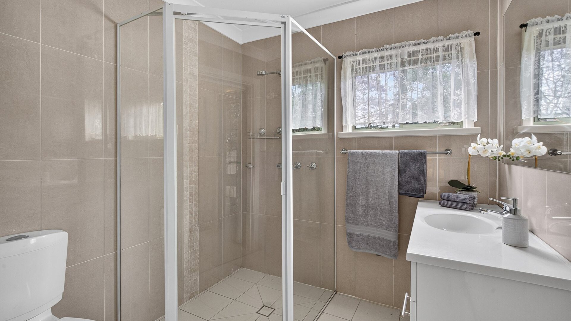Auction - 2 Hunter Street - New Property in Riverstone - Real Estate by Julie Grigg