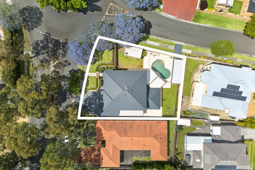 Auction - 60 Sanctuary Drive - New Property in Beaumont Hills - Real Estate by Ruma Mundi