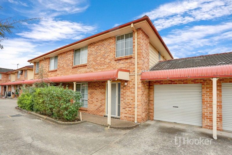 2/15 Balmoral Street