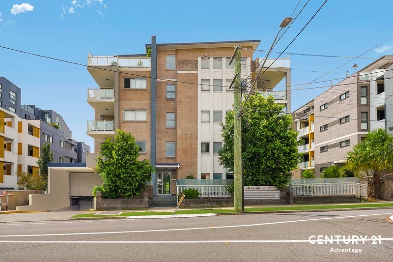 27/45-47 Veron Street