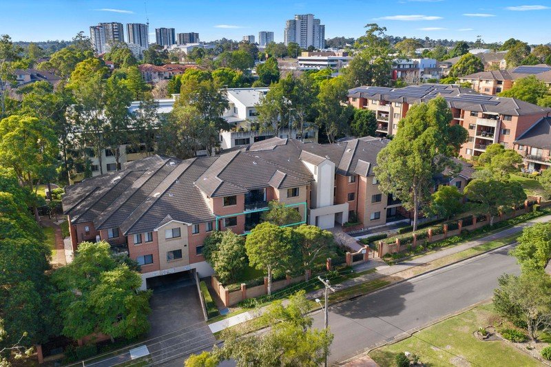 11/7-15 Purser Avenue